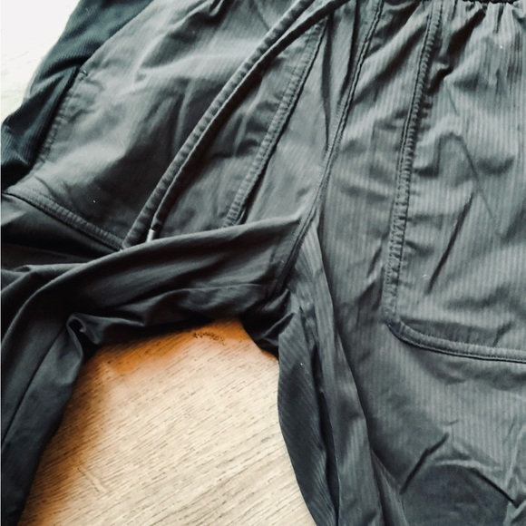 Lululemon Athletica Black Jogger Pants (No Size Tag/XXS/0/2) - Picture 8 of 15